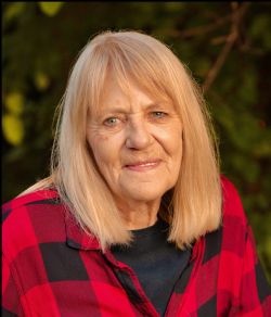 Marilyn Villwok, obituary — Ludvigsen Mortuary